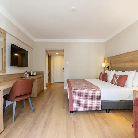 Proxima Hotel 4*
