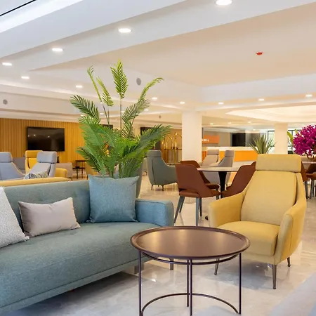Hotel Proxima 4*