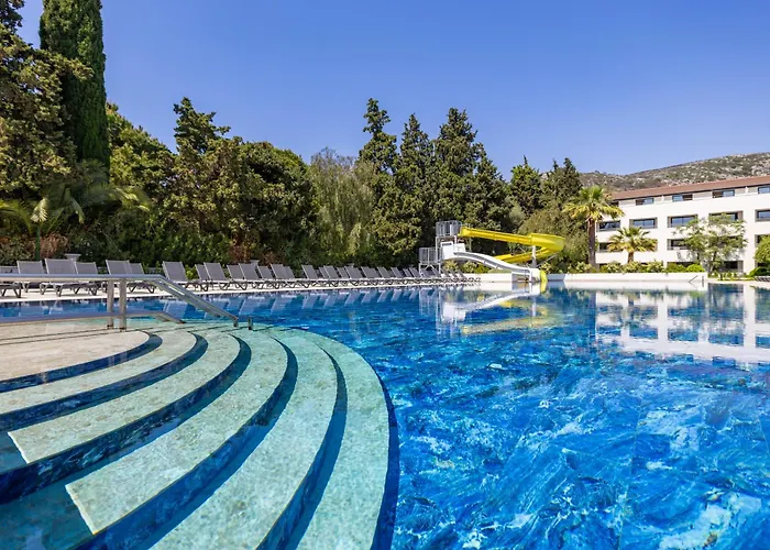 Proxima Hotell 4*